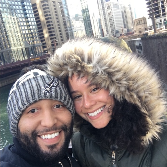 Hey I’m Kenzie! Be sure to tune into my LIVE shows weekdays at 7:30am CT! 🩷 - Picture 14 of 16